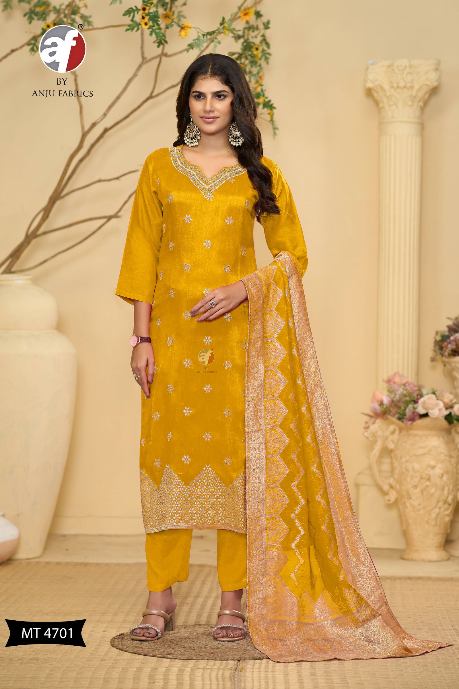 MT 4701 Dola Silk Jacquard Designer Kurti With Bottom Dupatta Wholesale Shop In Surat